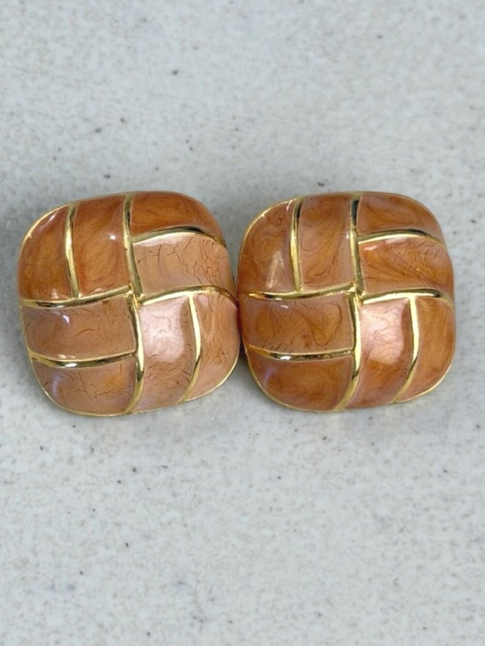 Vintage Peach Swirl Enamel Earrings 80s Allison Reed Gold Tone Metal Clip Ons